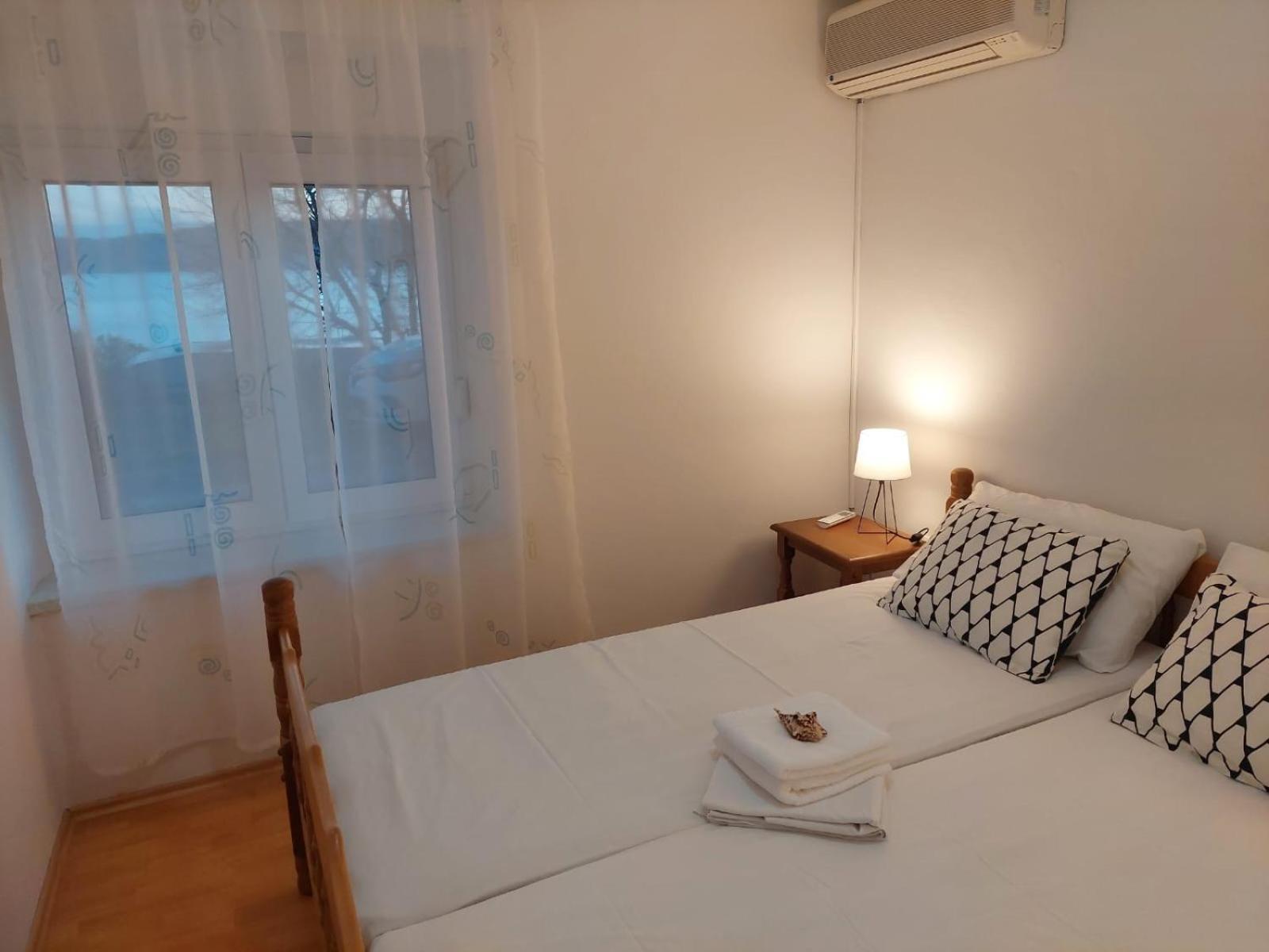 Apartman Luka Klenovica Exterior foto